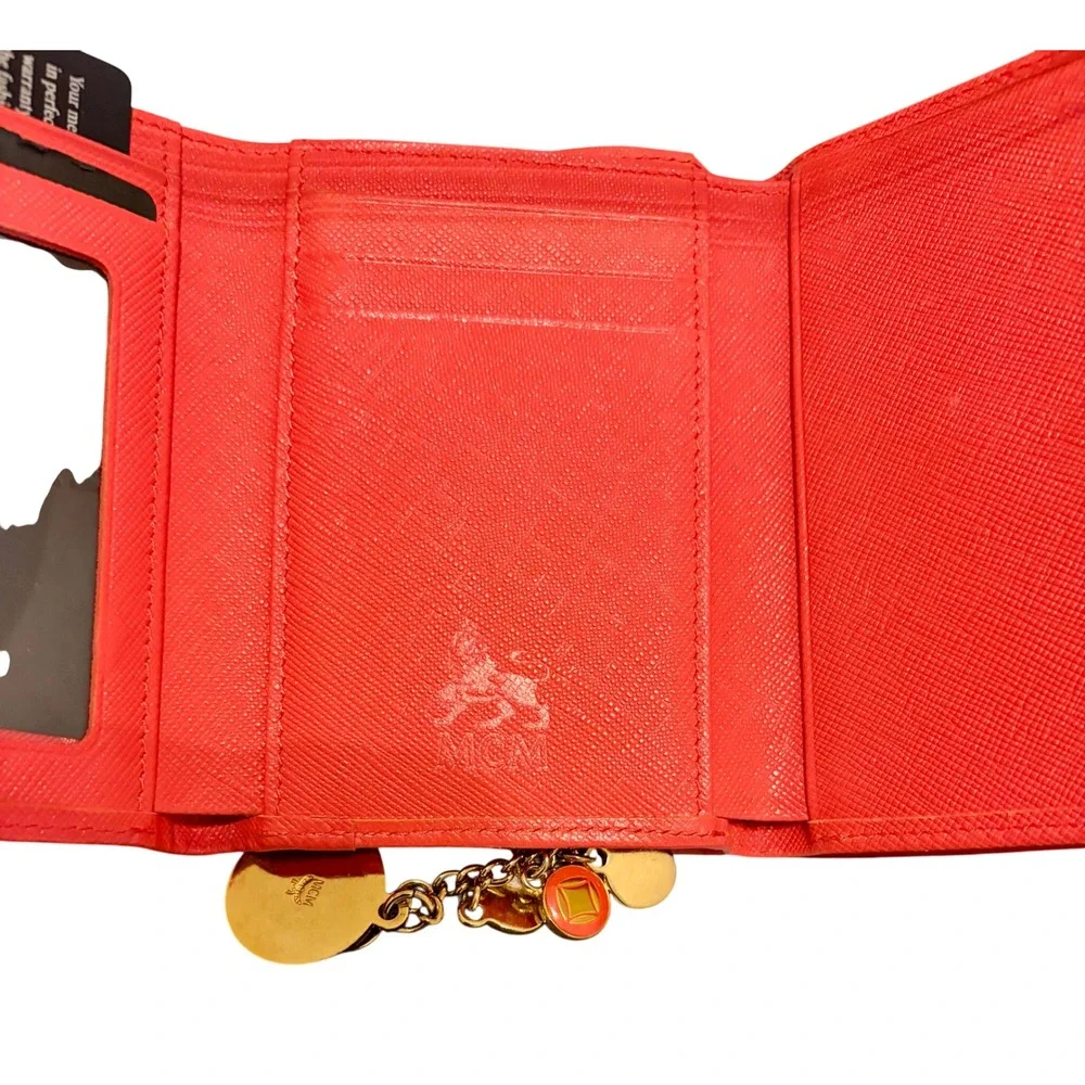 MCM authentic medium